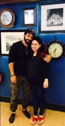 Latest pics from 'Yeh Rishta Kya Kehlata Hai' actress Pooja Joshi aka Varsha's maternity photo shoot are too adorable!