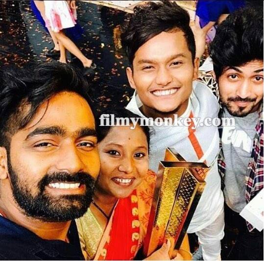 And that's not all! Here's the winner himself with the golden 'Dance Plus 3' trophy and his Mother standing beside him holding it. Choreographer Vaibhav is seen too and they all happily pose for the selfie! (Pic: Instagram Bir Fanclub)