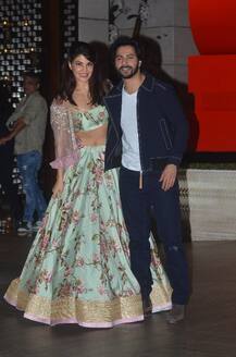 SEE PICS: Kareena-Karisma, Sridevi daughters- Jhanvi-Khushi, Shraddha Kapoor, Malaika Arora and other Bollywood CELEBS at Ambani's STAR-STUDDED BASH!