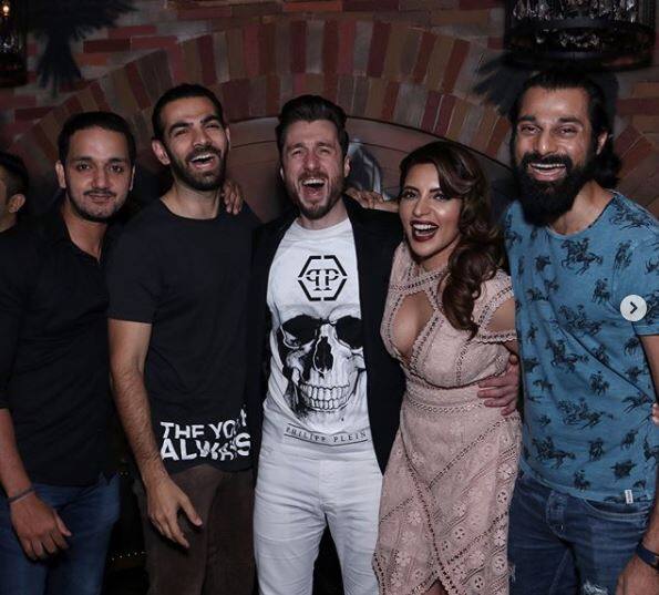 Coming back to James' birthday, it was attended by the couple's close friends. Here's wishing James a belated birthday! (Photo: Instagram)