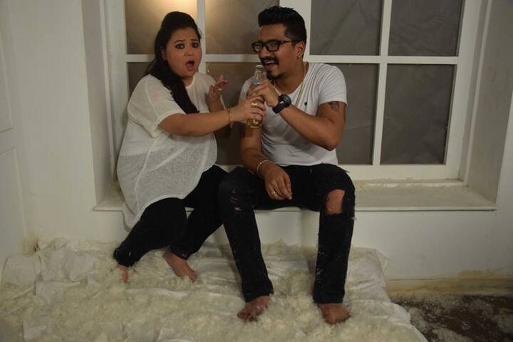 Surprisingly, Harsh who is quite shy in nature showed his unseen fun side & did not mind posing with his soon-to-be wife Bharti