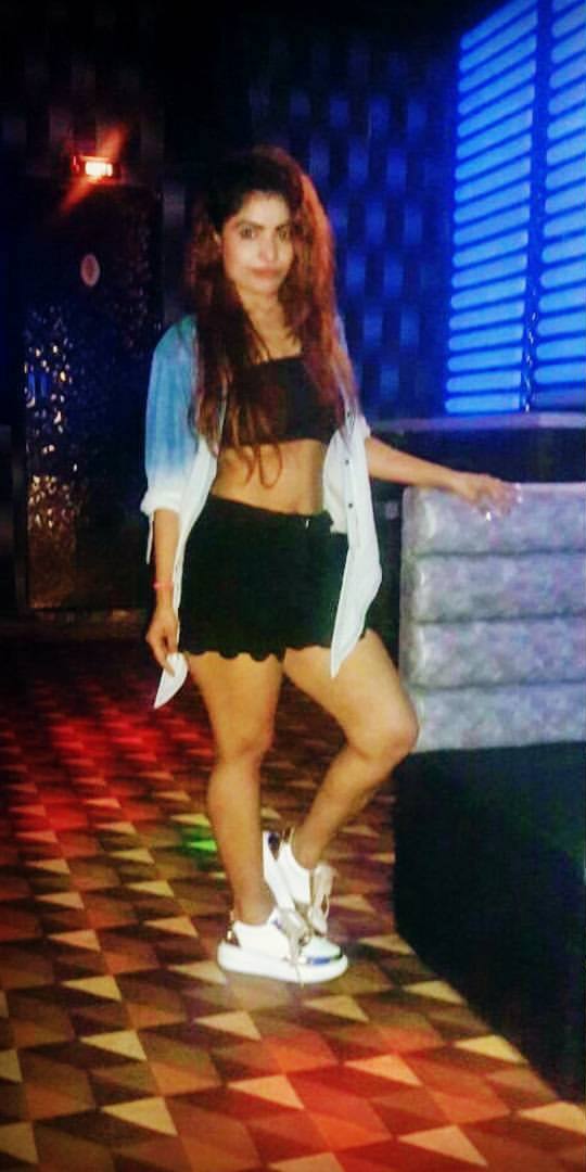 Lokesh recently visited a Mumbai restaurant 'Lord of the drinks' located in Andheri and she shared some hot pictures of herself. Lokesh was wearing a two piece black dress with a bra top and thigh high short skirt with a long blue & white shrug on top. (Pic: Lokesh Instagram)