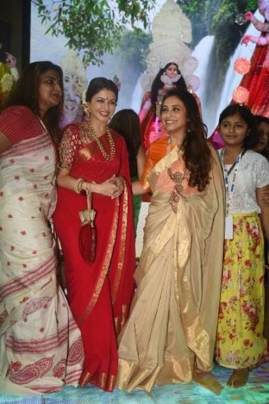 Rani Mukerji and Bhagyashree at Juhu Durga Puja (All Pics: Manav Manglani)
