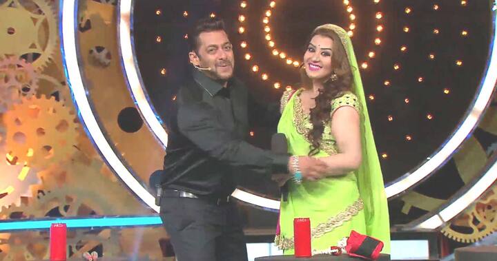 A report by BOC claims that after Shilpa Shinde was introduced on the show by Salman and was making her way to the house, the next announcement was made for none other than her old 'enemy' Vikas and the moment he arrived, things turned ugly that too right before Salman's eyes. (Pic: Colors)