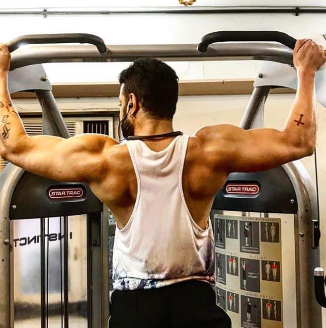 The lean and thin Karan seen in the early years of 'Yeh Hai Mohabbatein' is now a totally transformed hunk.