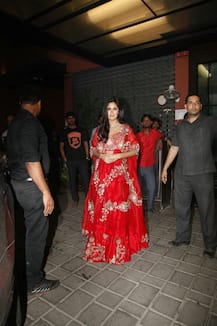 PICS: Katrina Kaif looks super GORGEOUS at Salman's sister Arpita Khan's Diwali bash!