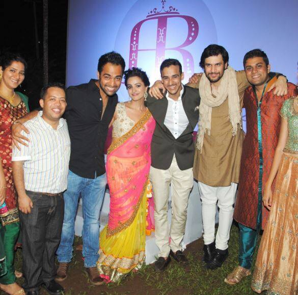 Here's a group pic of the newly engaged couple