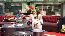 Bigg Boss 11: Vikas Gupta gets physical with Puneesh Sharma & loses captaincy to him!