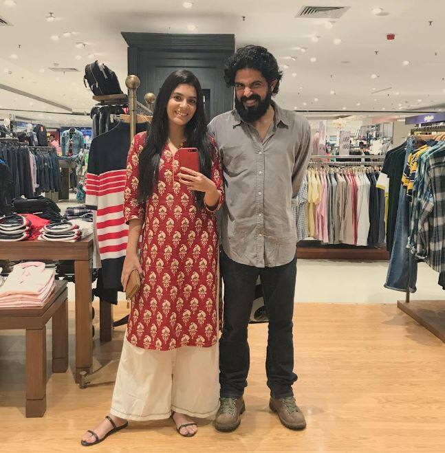 Pooja and Raj in an adorable click at a mall in Mumbai. Pooja wrote -