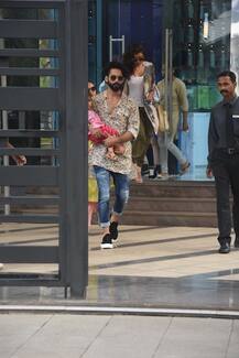 Shahid-Mira with daughter Misha make for a stylish trio while on Diwali lunch at Nara Thai, BKC