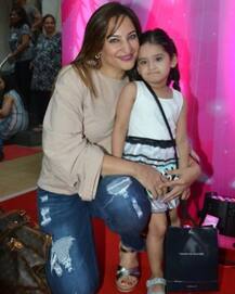 IN PICS: 'Kyunki Saas Bhi Kabhi Bahu Thi' actress Rakshanda Khan's 3-year-old daughter is too cute to handle!