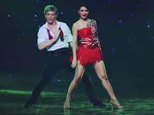 Aashka Goradia and fiance Brent Goble's pre-wedding photo shoot will make you fall in LOVE!