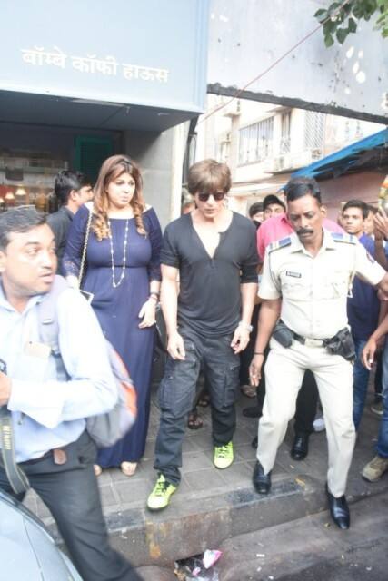 They spent around 2 hours at Bastian, a popular seafood restaurant that is a favourite place of many Bollywood stars.