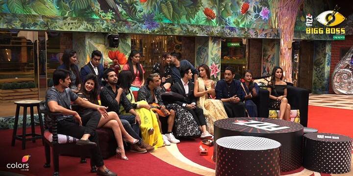 And finally 8 contestants were nominated this week were - Shilpa Shinde, Sabyasachi, Hiten Tejwani, Bandagi Kalra, Benafsha Soonwalla, Hina Khan, Sapna Choudhary & Dhinchak Pooja. Ben and Bandgi both got nominated since they couldn't one name. Bigg Boss nominated Priyank though he was safe, for still going on leaking the outside news in the house.