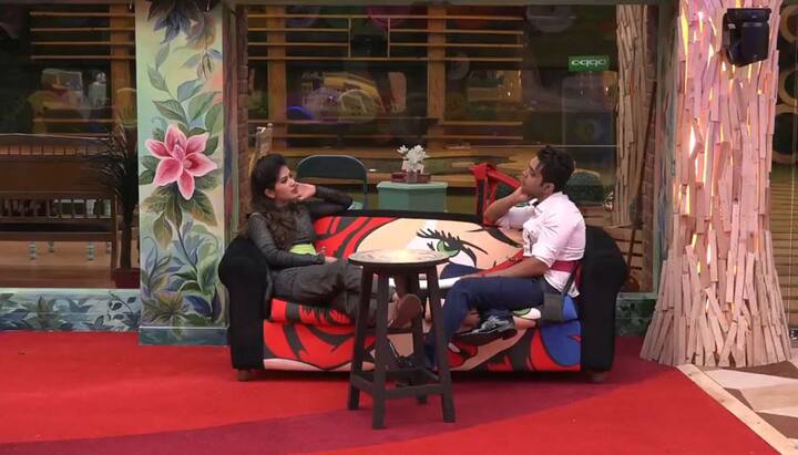 They were seen spending some quality time discussing various topics with each other. 