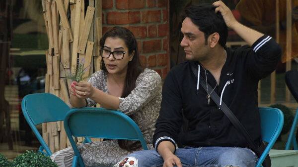 Before their entry in 'Bigg Boss 11', both Shilpa & Vikas' personal life has been in the news for wrong reasons. [PIC CREDIT: COLORS]