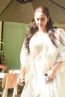 SEE PICS: Saif Ali Khan's daughter Sara Ali Khan looks like an epitome of beauty in a white salwar kameez!