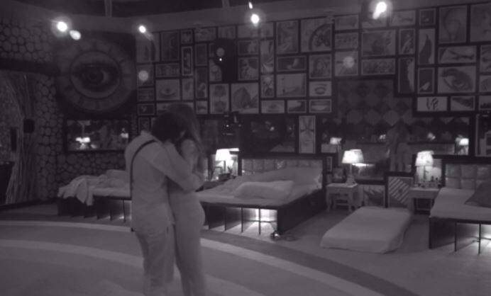 Every night when the lights go off, both Puneesh and Bandgi are spotted getting romantic and cozy inside their blanket!