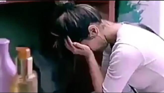 One of the contestants who were sent to the jail is Hina Khan. (Pic: colors)