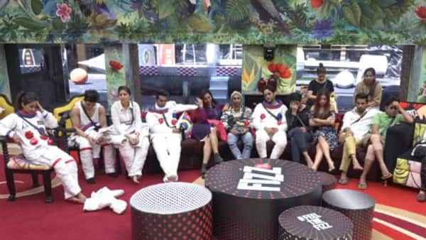 Bigg Boss 11: After Benafsha, Hina Khan & Hiten Tejwani LOCKED UP in 'kaal kothri'!