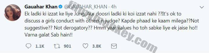 Hina was siding Ben but she has been herself talking bad about Arshi Khan behind her back. Gauahar points this out in her tweet!