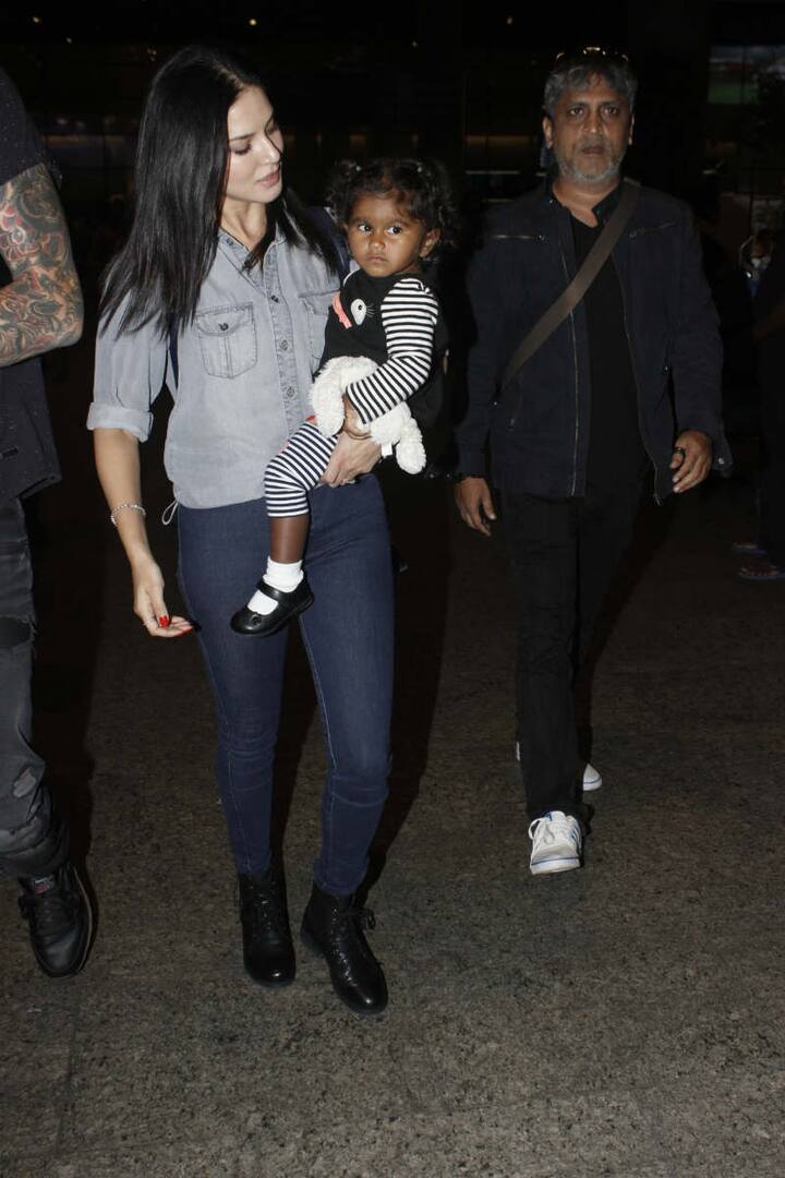 Sunny was looking classy in a denim shirt over blue denims. (Photo: Manav Manglani)