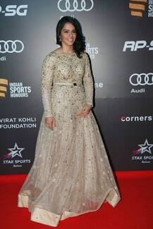 IN PICS: Badminton sensation Saina Nehwal looks ethereal in a Neeta Lulla outfit at the RED CARPET of Indian Sports Honours!