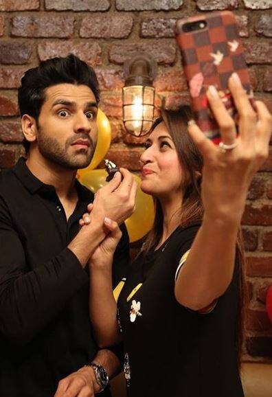 Another bash was organised for Vivek and his pics with wifey Divyanka are too adorable! (Photo: Instagram)