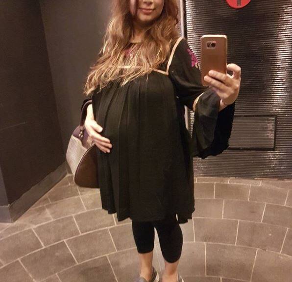 Malini posted this super-adorable mirror-selfie flaunting her HUGE baby bump on instagram with the caption,