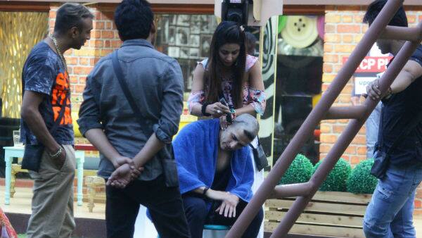 Last night we saw Priyank sacrificing his hair to save Hiten, the TV heartthrob went bald during the task! 