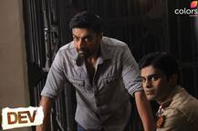 IN PICS: TV actor Ashish Chowdhry chilling with wife & kids in pool after wrapping his show 'Dev' on colors!