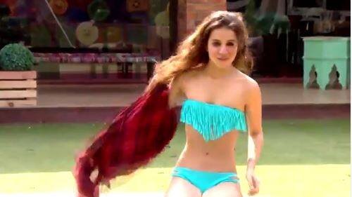 Priyank's 'best buddy' Benafsha Soonawalla, who is also popular for her bikini clicks on social media, will be seen flaunting her hot body in two-piece bikini. (Photo: Colors)
