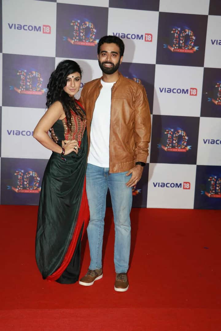 'Bigg Boss 9' contestant Priya Malik, who is currently hosting the 'Bigg Boss 11' segment on Voot titled 'Bigg Buzz'was at her glamorous best. (Photo: Manav Manglani)