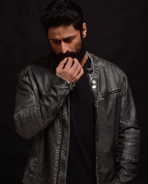 Coming back to Mohit's new look, it will surely leave everyone jaw-dropped and will surely make girls go weak on their knees.! (Photo: Instagram)