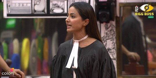 During the same, Hina will begin her by accusing Arshi of flirting with everyone. (Photo: Colors)