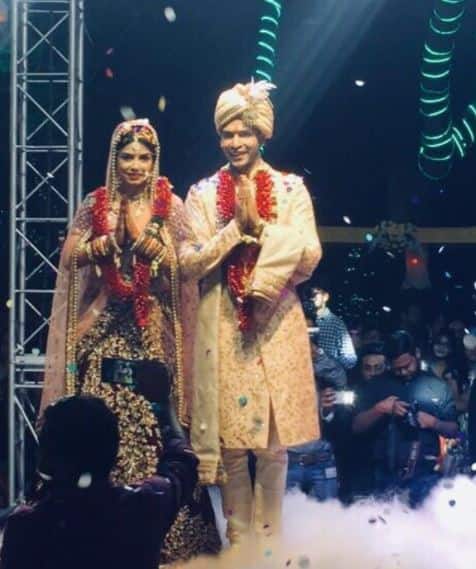 The stunning wedding pictures of the newly-married couple has been posted by their friends on social media. (Photo: Instagram)