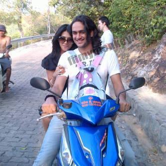 Vikas in awesome looking shoulder length hairstyle with Ekta Kapoor.