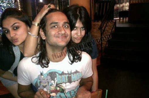 Vikas goes along really well with many Tv actors and actresses. Here's Ekta-Vikas goofing around at a party. 