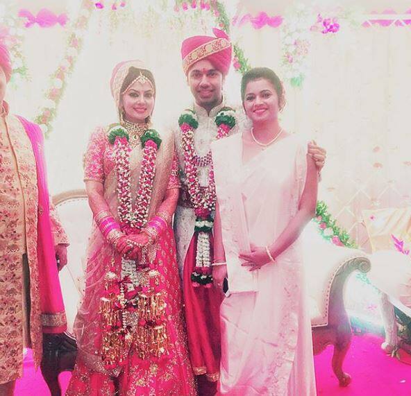 Saurabh's ladylove Zara is looking simply gorgeous in her bridal avatar. (Photo: Instagram)
