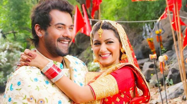The show has a huge starcast and Shabbir Ahluwali and Sriti Jha are playing the lead roles of 'Abhi' and 'Pragya' in the show. (Photo: Web)