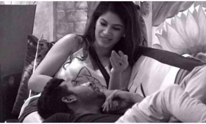 Puneesh was left heartbroken with Bandgi's elimination and the two said tearful goodbyes to each other. Bandgi on the show was often seen calming him down whenever he got furious. And now the lady love has this to say to Puneesh from outside.