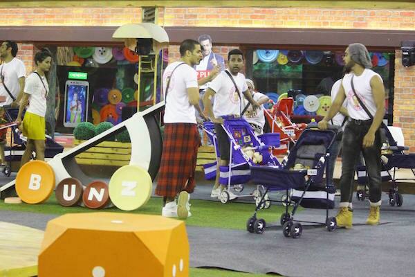 The first baby cry is heard and the babysitters rush to park their prams. Puneesh Sharma is out of the captaincy race as Priyank couldn't park his pram. Priyank became the 'sanchalak' of the task while Puneesh continued with his doll Luv. On next baby cry buzzer, Arshi doesn't park Shilpa's pram getting the latter out of captaincy race. Likewise, the next time, Akash refuses to park his pram and Hiten gets out of captaincy race who was Akash's baby in the pram.