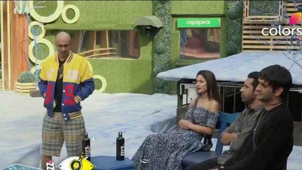 While the second team comprises of - Hina Khan, Akash Dadlani, Vikas Gupta and Puneesh!