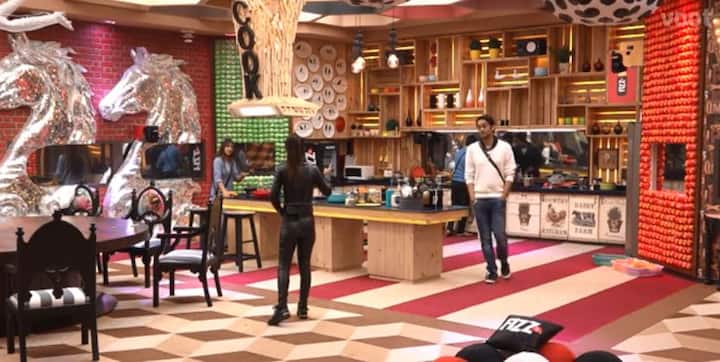 Shilpa then explains that the water gets boiled properly in the food. Hina then ordered Shilpa that she is very thankful to her for cooking food but no meal will be made using the tap water. (Photo: Colors)