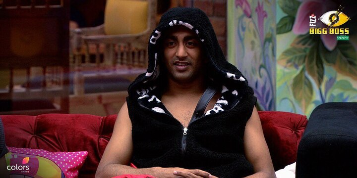 There will be no luxury budget for the housemates this week. This is because Akash had to live a 'saatvik' lifestyle to earn luxury budget. But, he failed to do so & the luxury budget was cancelled. (Photo: Colors)