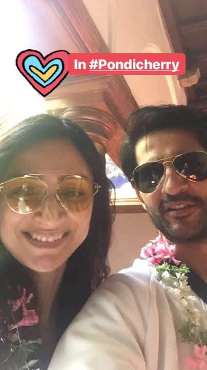 Hiten & Gauri are currently holidaying in Pondicherry.are are having a great time together. Here's a picture posted by Hiten from the holiday as his Instagram story. (Photo: Instagram)