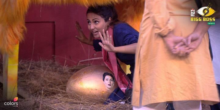 Vikas & Arshi tried their level best to throw Hina's egg in the pool as they doesn't want her to be the captain. Whereas, Hina along with friends Luv Tyagi & Priyank Sharma succeeded in saving the egg making her one of the contenders for captaincy this week. (Photo: Colors)
