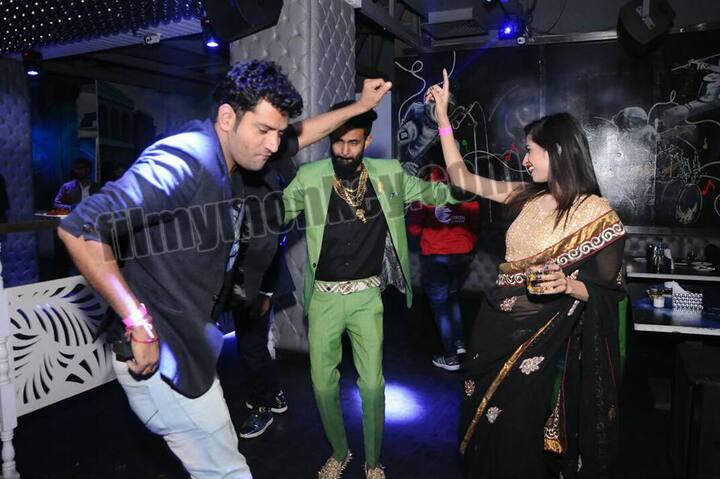 We had told you few months ago that Priyanka is also good friends with the former contestant of Bigg Boss and winner of BB 2, Ashutosh Kaushik. Ashutosh was also part of her grand B'day bash.