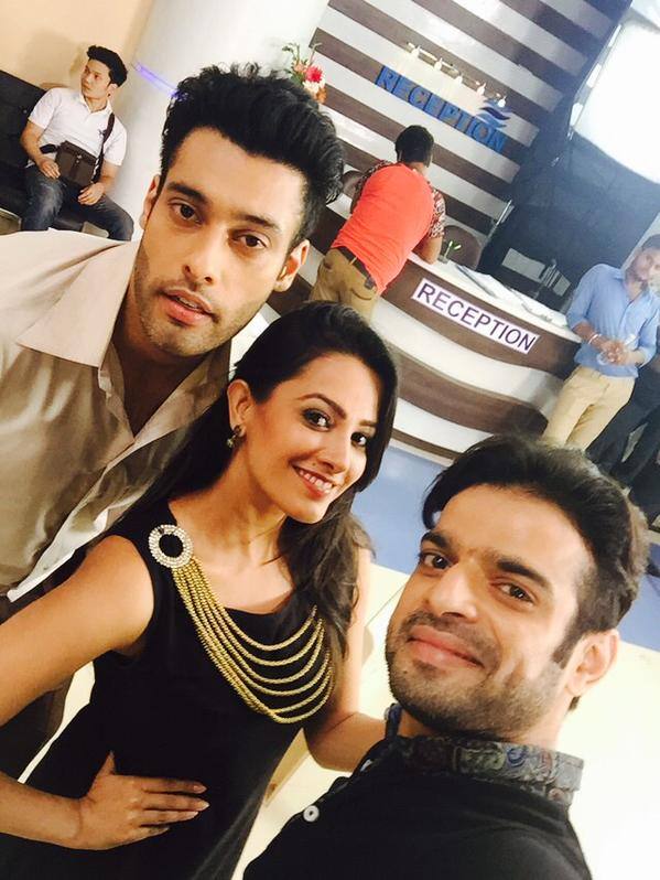Here's Sangram as villain Ashok Khanna with co-stars Anita Hassanandani aka Shagun and Karan Patel aka Raman Bhalla of 'Yeh Hai Mohabbatein'