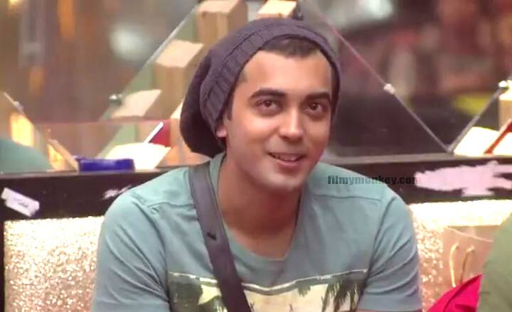 Luv and Priyank came inside the bedroom and after making Priyank promise he won't share this with anyone, Luv told him - 